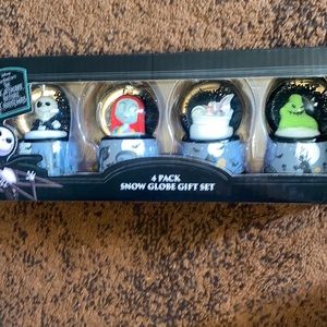 Disney nightmare before Christmas snow globe
